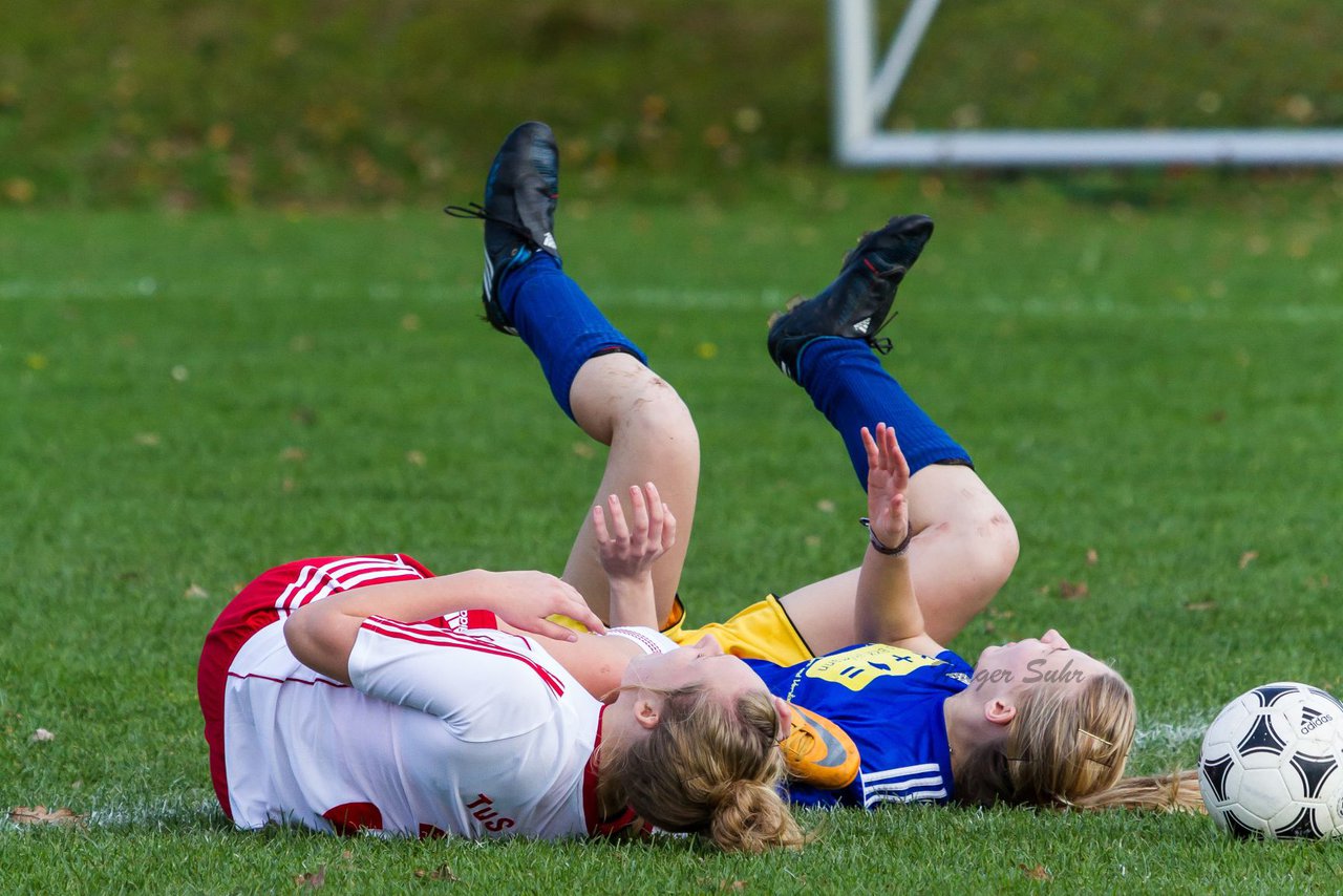 Bild 240 - B-Juniorinnen TSV Gnutz o.W. - TuS Tensfeld : Ergebnis: 3:2